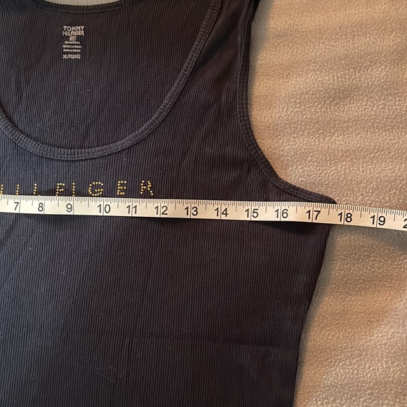 Ribbed Tank Top - Picture 4 of 4